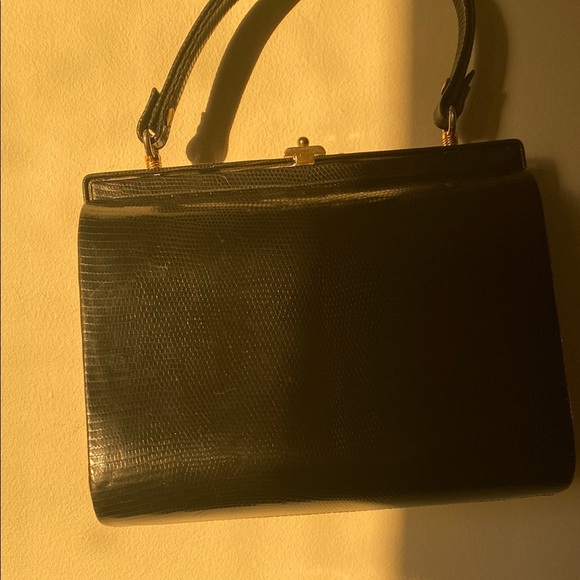 Vintage Elegant Luxury Black Handbag - Picture 5 of 10